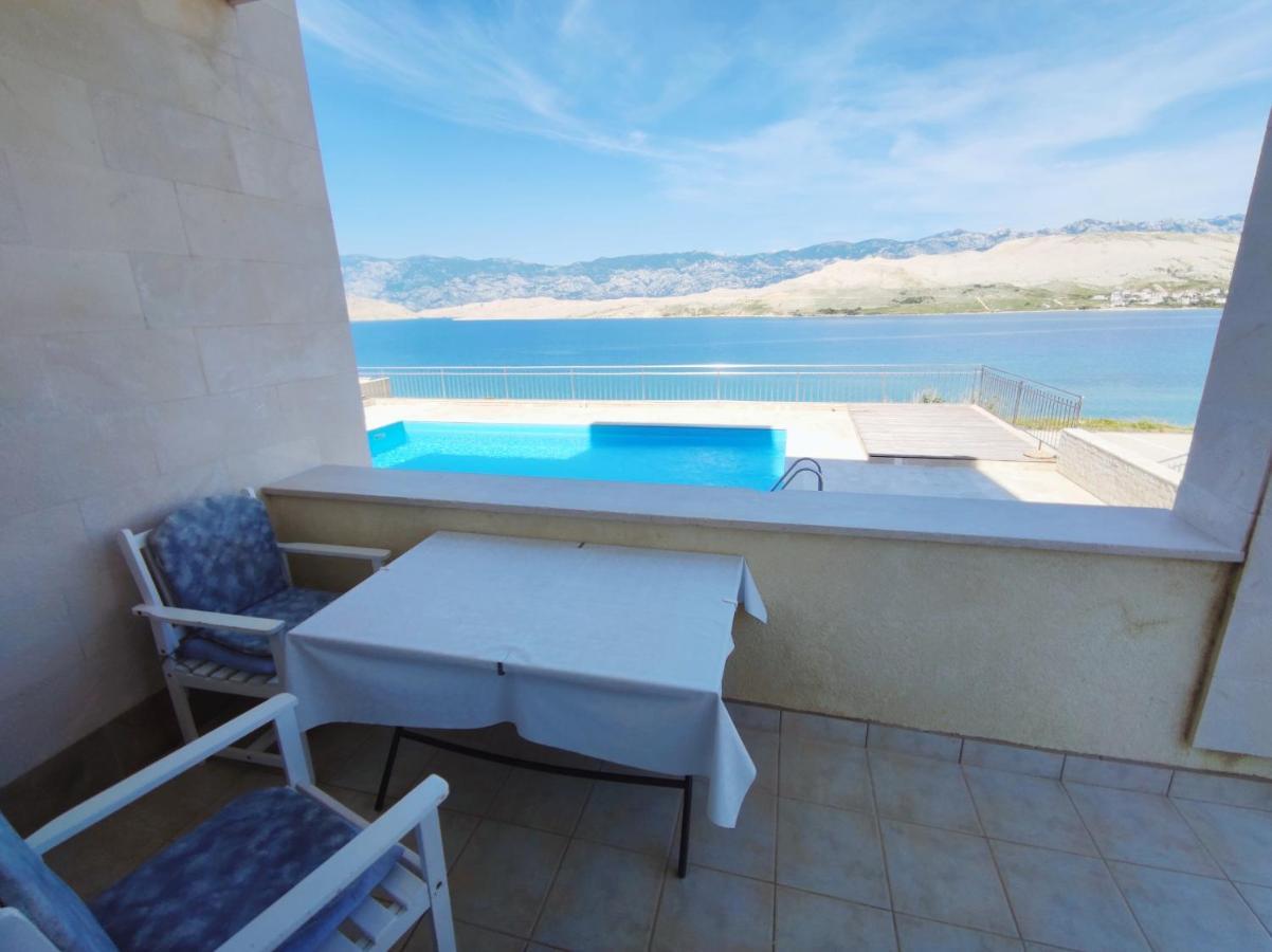 Sea View & Pool Studio Pag Town Bagian luar foto